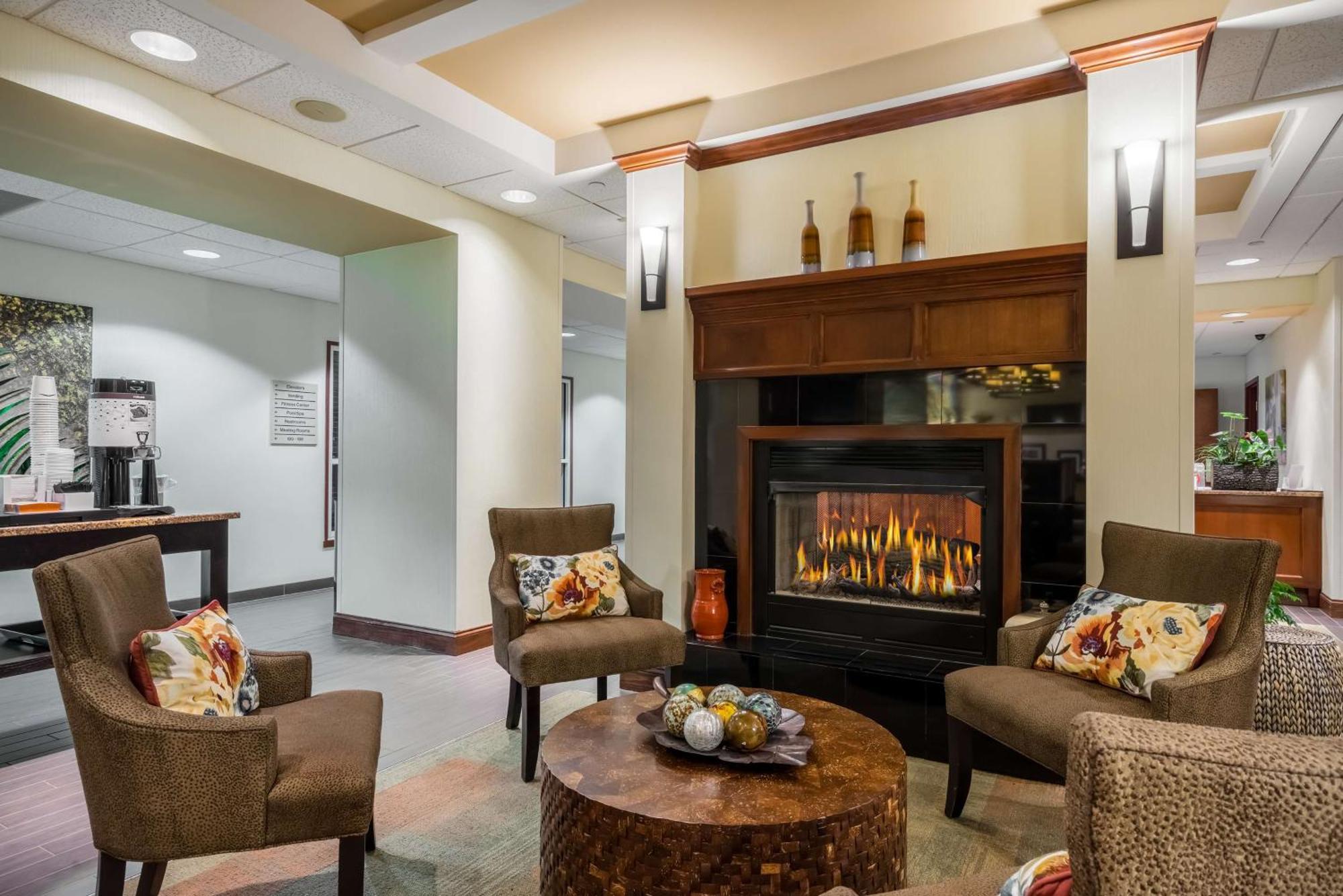 Hampton Hotel 3*