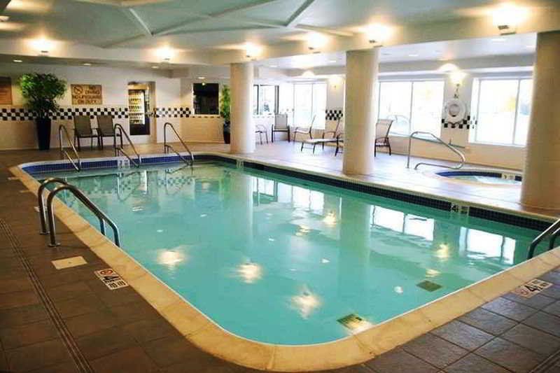 Hotel Hampton 3*